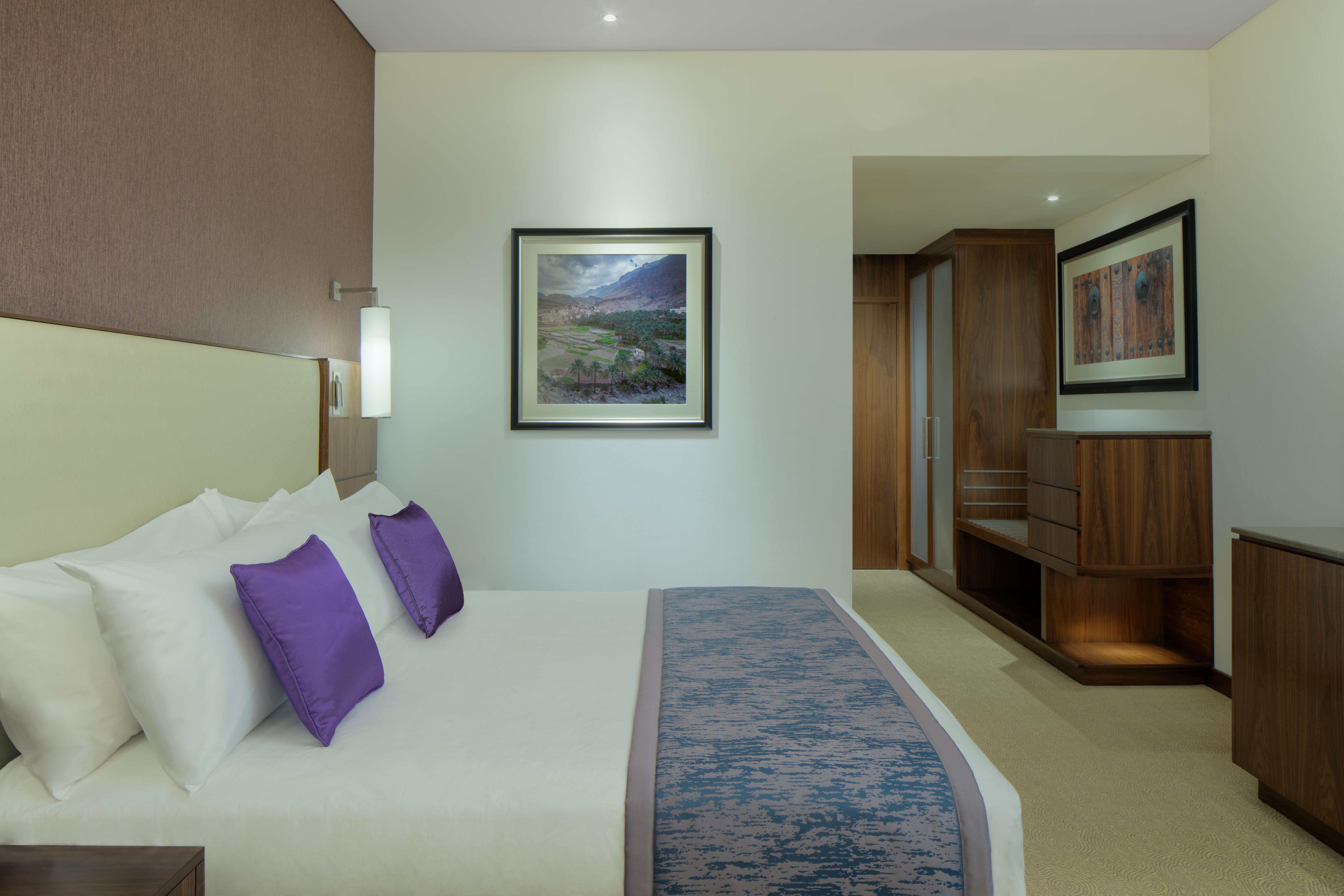 Hotel Crowne Plaza Muscat Ocec By Ihg Exterior foto