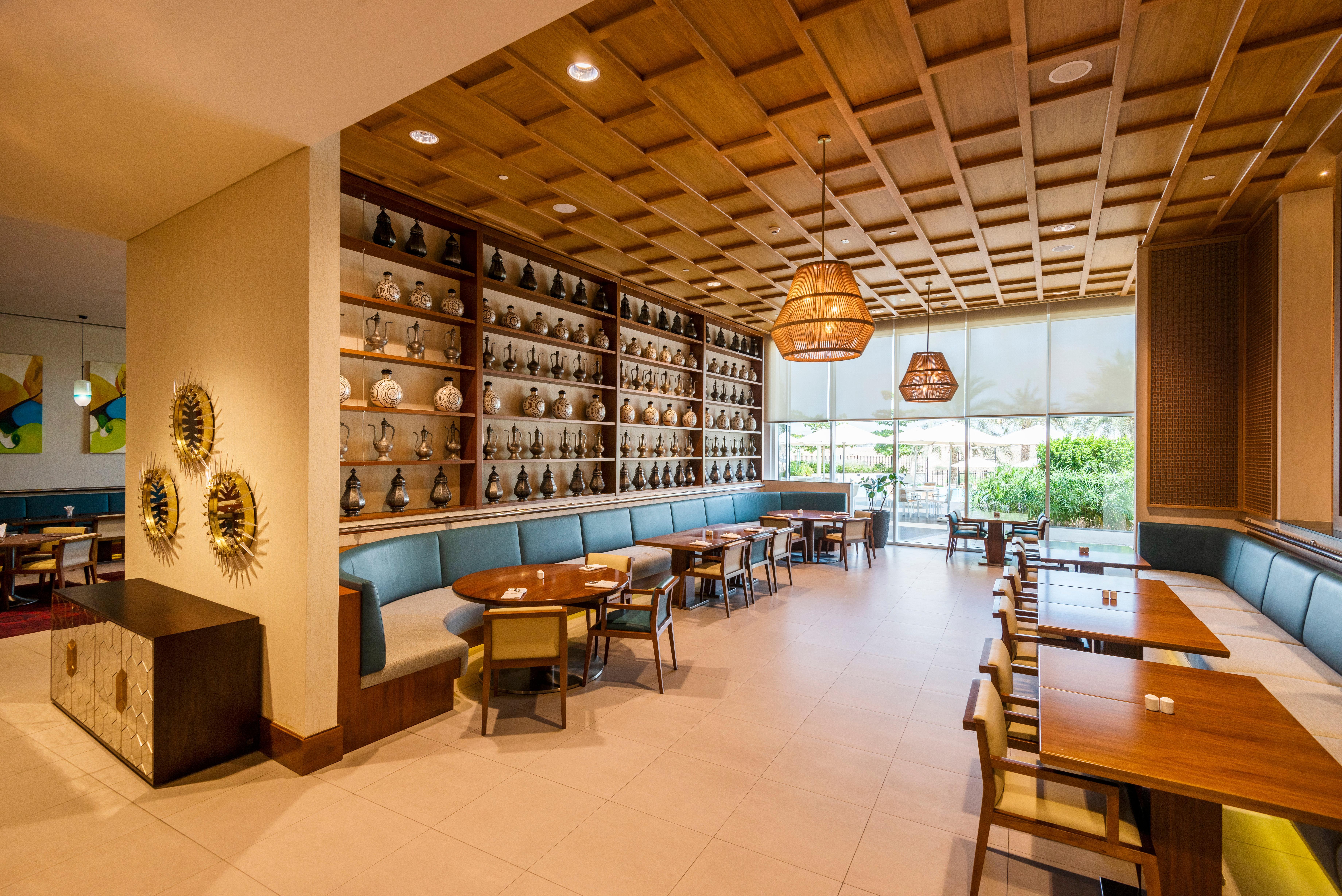 Hotel Crowne Plaza Muscat Ocec By Ihg Exterior foto