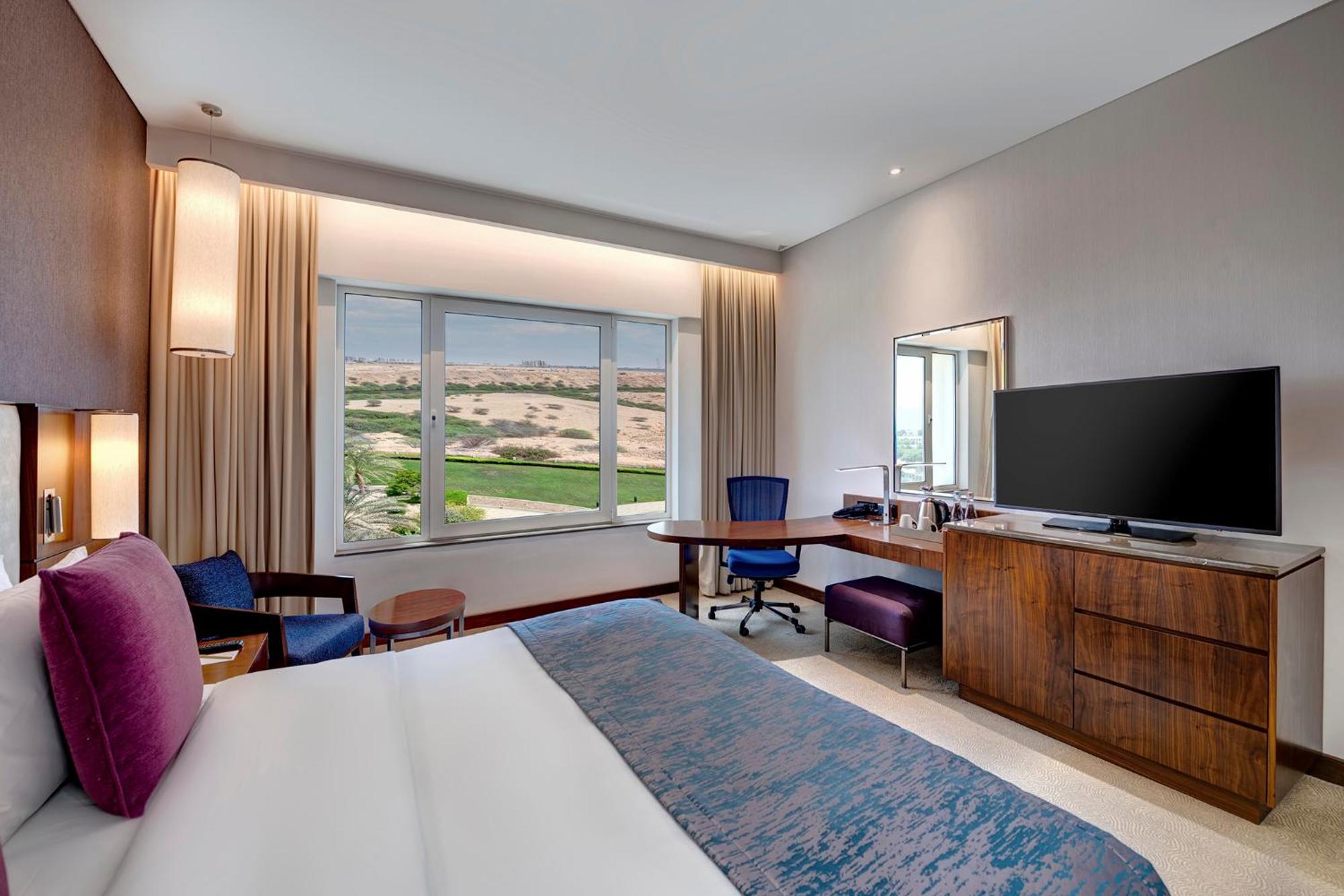 Hotel Crowne Plaza Muscat Ocec By Ihg Exterior foto