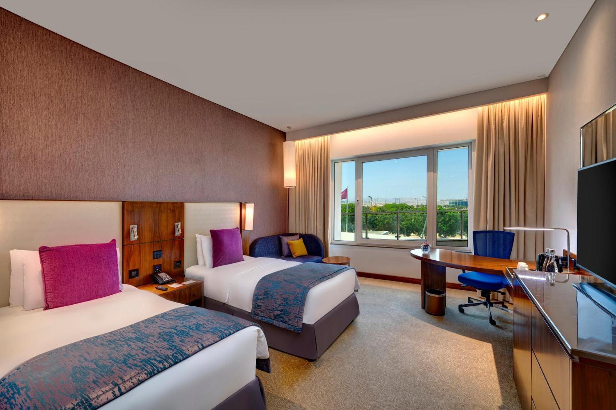 Hotel Crowne Plaza Muscat Ocec By Ihg Exterior foto